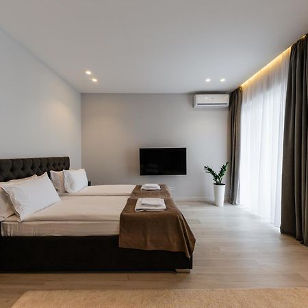 Мм Group Apartment Uzhhorod Ngoại thất bức ảnh
