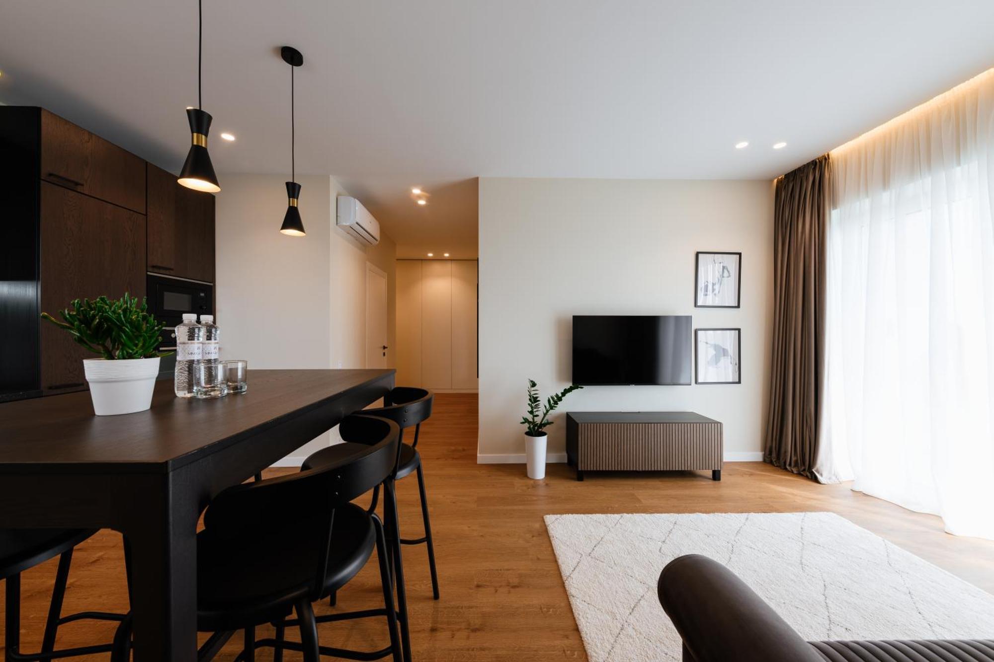 Мм Group Apartment Uzhhorod Ngoại thất bức ảnh
