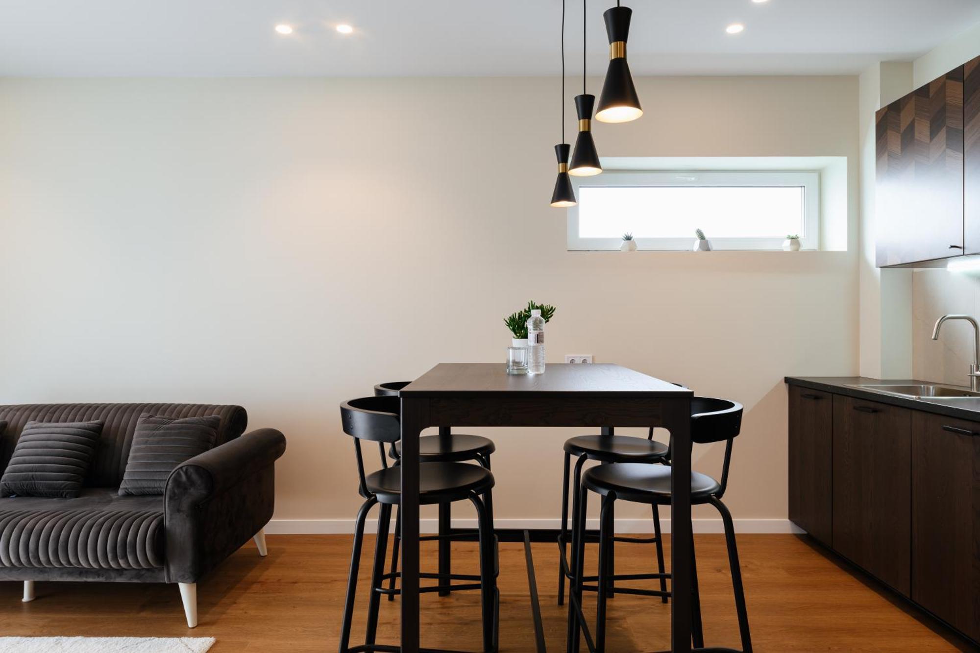 Мм Group Apartment Uzhhorod Ngoại thất bức ảnh