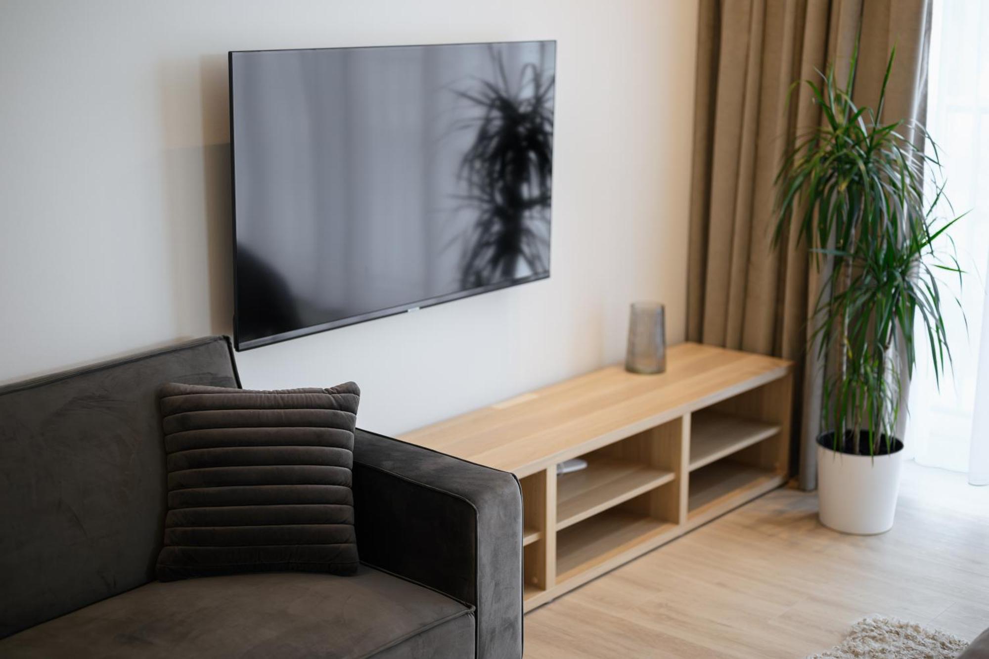 Мм Group Apartment Uzhhorod Ngoại thất bức ảnh